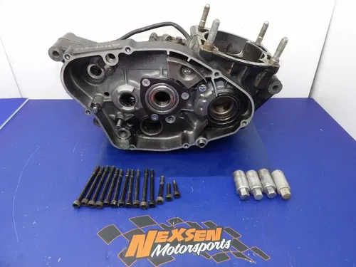 1979 Yamaha YZ400F Engine Motor Crankcase Crank Case Set Pair