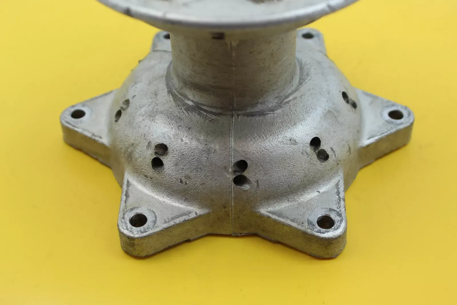 1999 Husaberg Fe501e Front Wheel Rim Hub