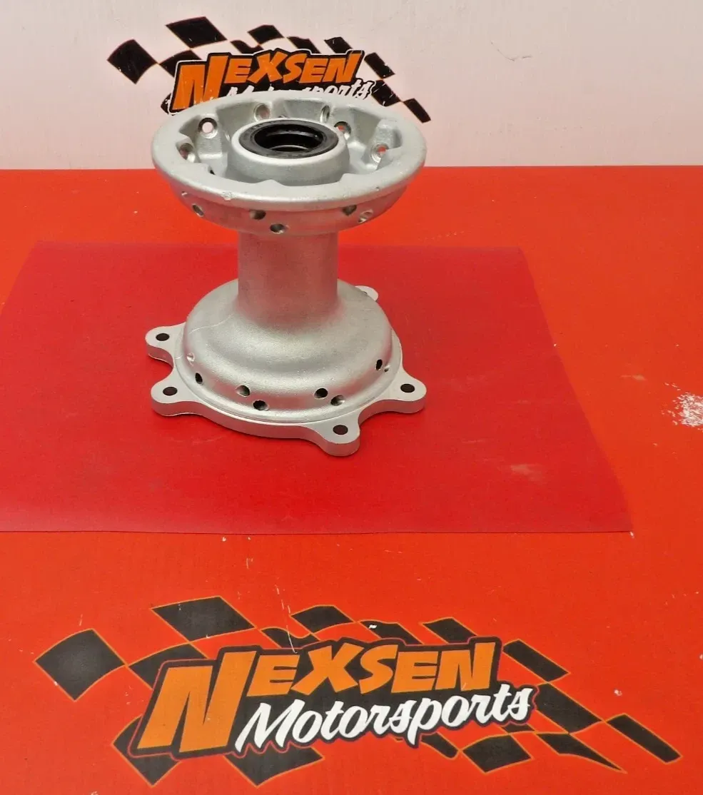 2005 Honda CRF250R Front Hub 44635-MAC-680
