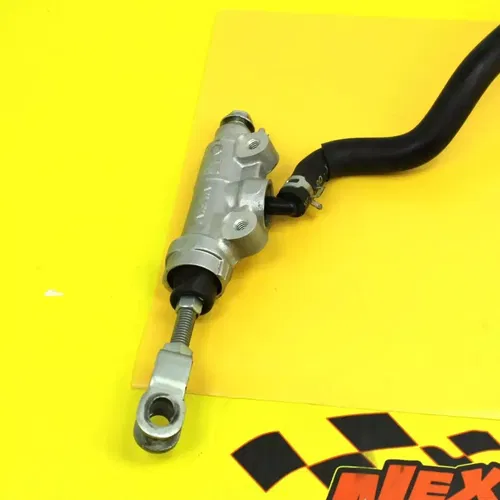 1991 Suzuki Dr350 Rear Back Brake Master Cylinder