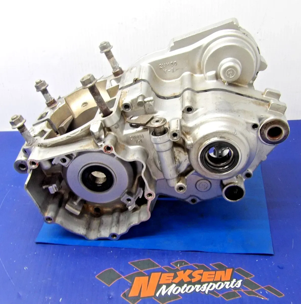 1990 Yamaha YZ250 Engine Crankcase Halves Left Right Set 2VM-15111-06-00