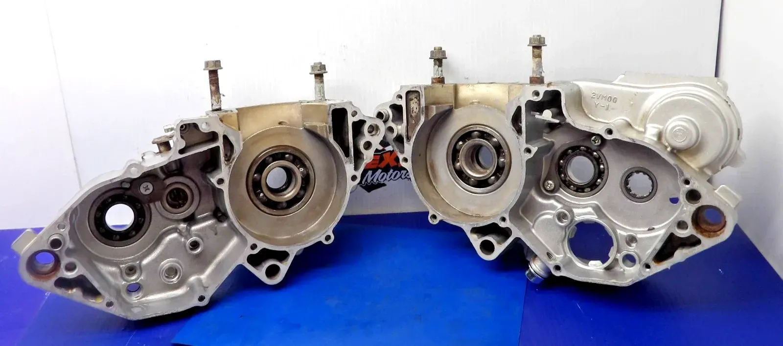1990 Yamaha YZ250 Engine Crankcase Halves Left Right Set 2VM-15111-06-00