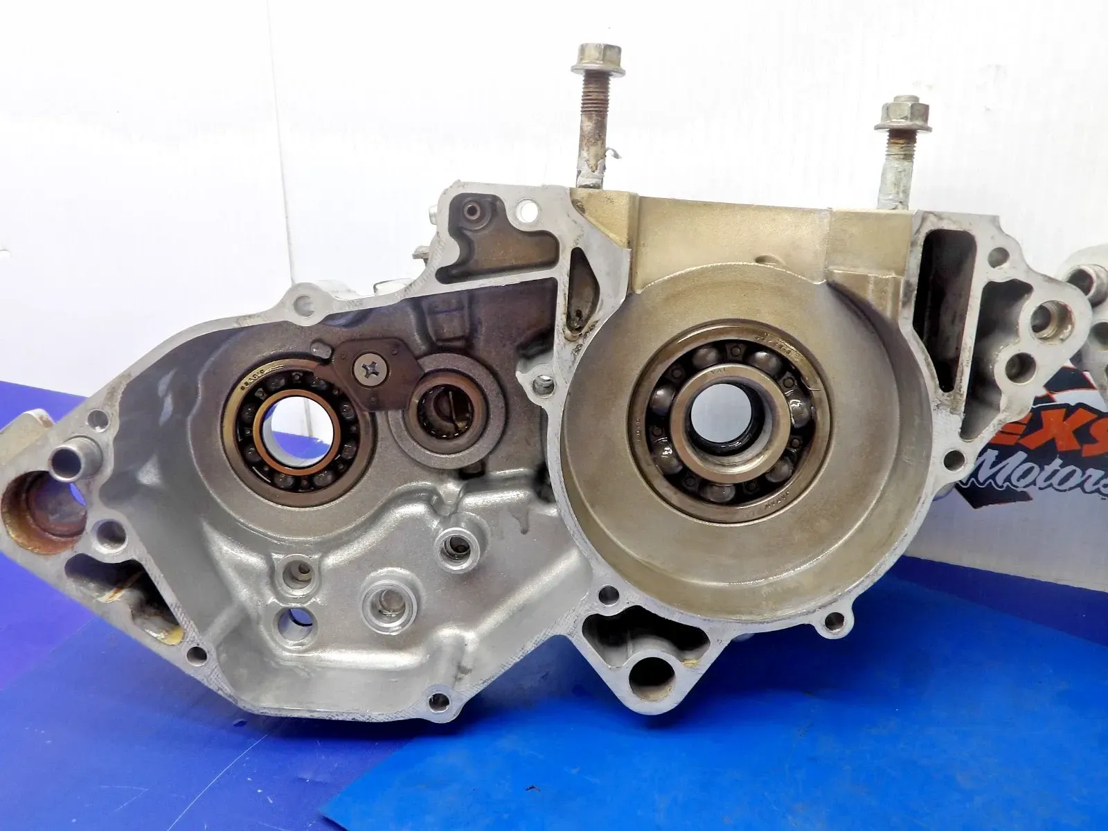 1990 Yamaha YZ250 Engine Crankcase Halves Left Right Set 2VM-15111-06-00