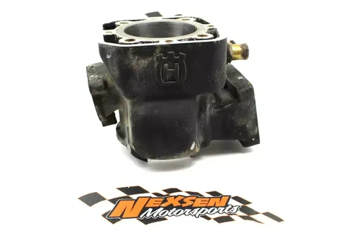 1984 Husqvarna Wr400 Engine Motor Cylinder Head