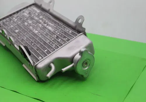 2011 Kawasaki Kx450f Right Engine Motor Cooling Cooler Radiator