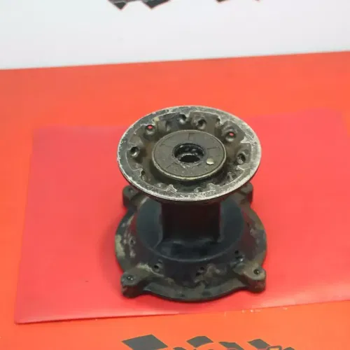 1992 Honda Cr250r Front Wheel Hub