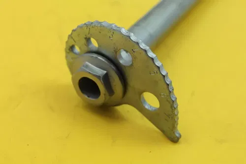 1991 Suzuki Dr250 Rear Axle Back Wheel Rim Pivot Bolt Axel