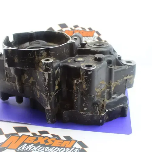 76 Yamaha  Yz100 Left Right Engine Motor Crankcase Crank Cases Block