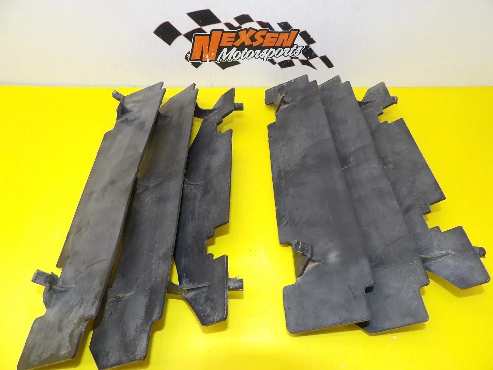 2001 Suzuki RM250 Radiator Guard Grille Set Left Right 17831-37E11