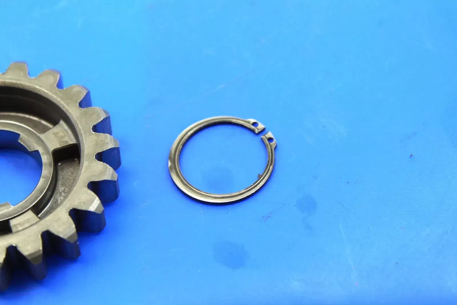 2004 Yamaha Blaster 200 Yfs200 Engine Motor Transmission 4th Gear Wheel