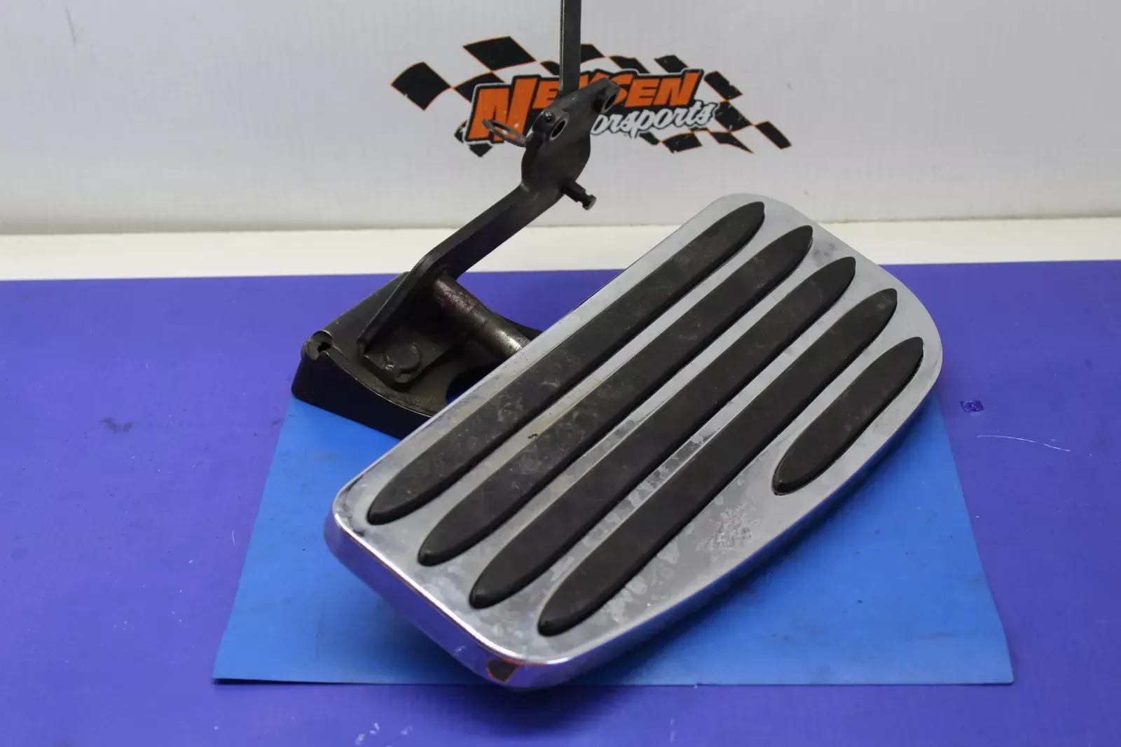 1999 Yamaha XV1600Road Star Right Front Footrest Step