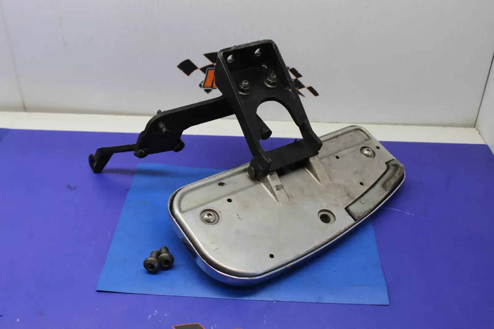 1999 Yamaha XV1600Road Star Right Front Footrest Step