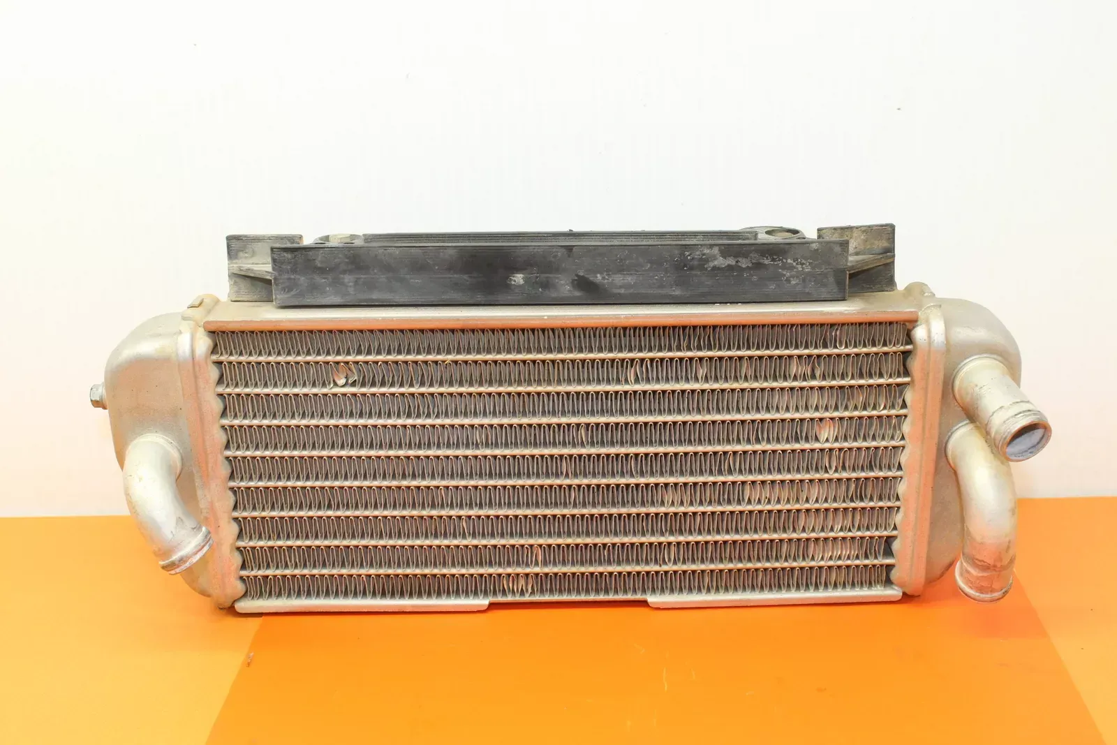 2000 Ktm 380 Right Engine Motor Cooling Cooler Radiator W Braces