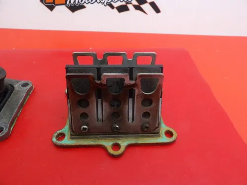 1986 Honda CR250R Reed Block Intake Assembly 14100-KS7-003