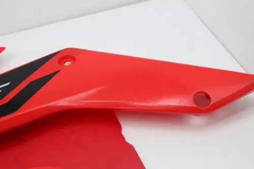 2005 Honda Crf250r Left Radiator Guard Shield Louver Vent