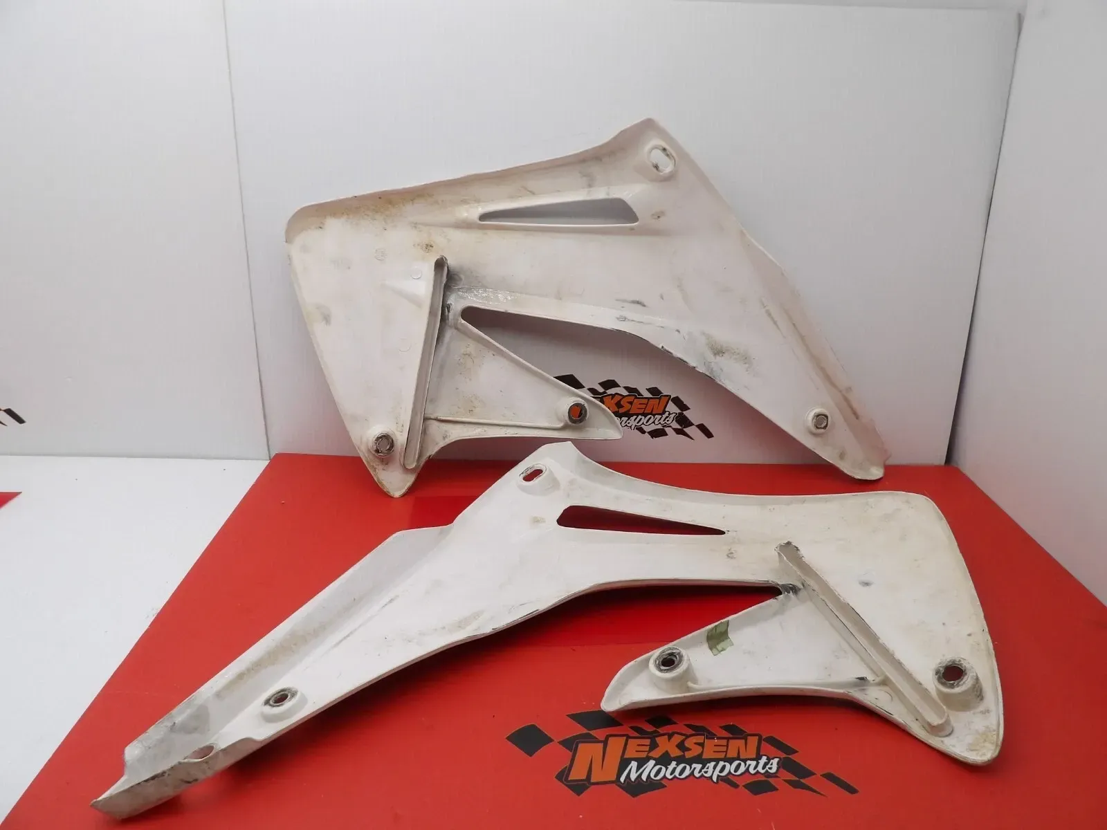 2004 Honda Crf450r White Radiator Shroud Set
