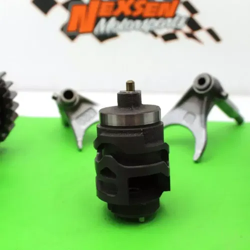 2006 Kawasaki Kx450f Engine Transmission Tranny Assembly Gears