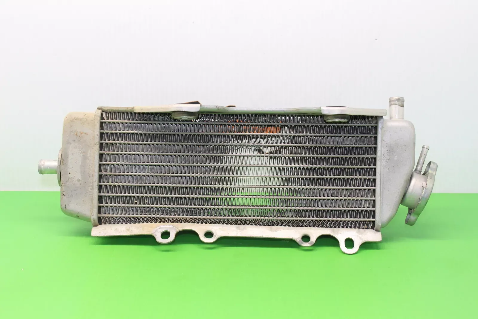 2005 Kawasaki Kx250f Left Engine Motor Cooling Cooler Radiator