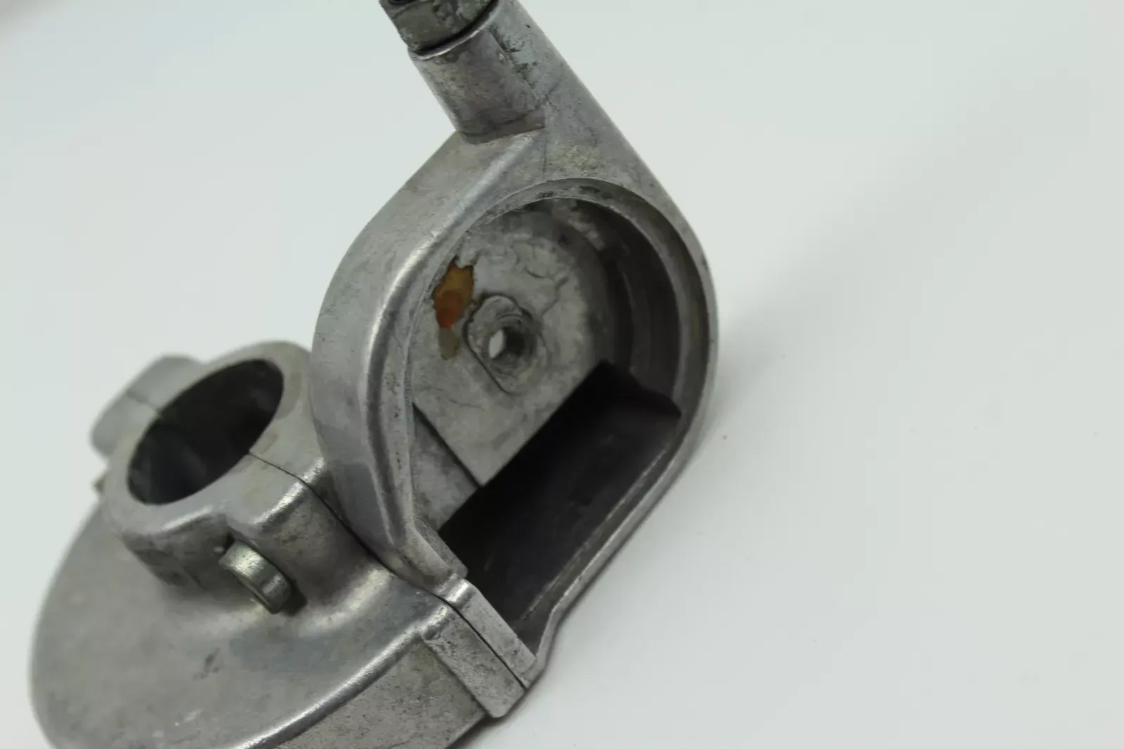 1984 Husqvarna Wr400 Throttle Handle Guide Tube