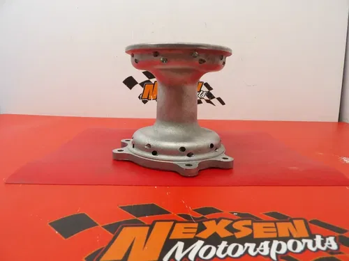 1998 Honda CR250R Front Hub 44635-MAC-680