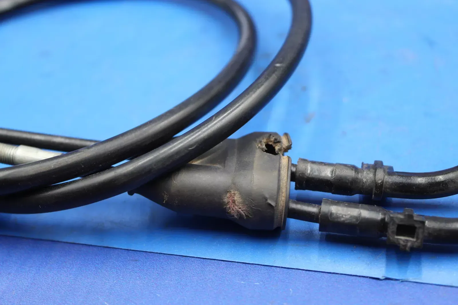2010 Yamaha Yz450f Throttle Cable Line