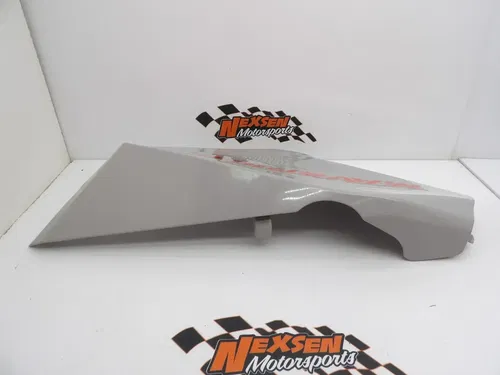 2017 Can Am Maverick X3 Max Hyper Silver RH Fender Cover 705009676