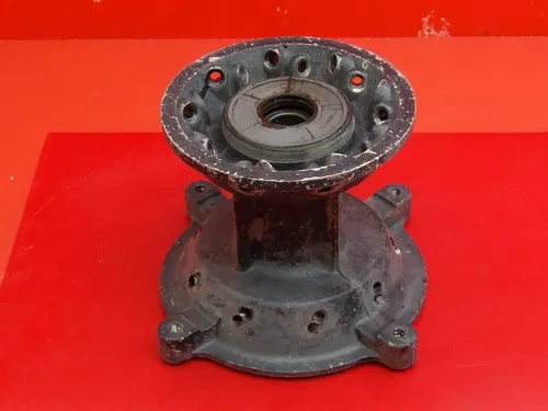 1985 Honda CR500R Front Wheel Hub Assembly 44601-KA3-830ZA