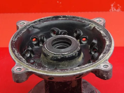 1985 Honda CR500R Front Wheel Hub Assembly 44601-KA3-830ZA