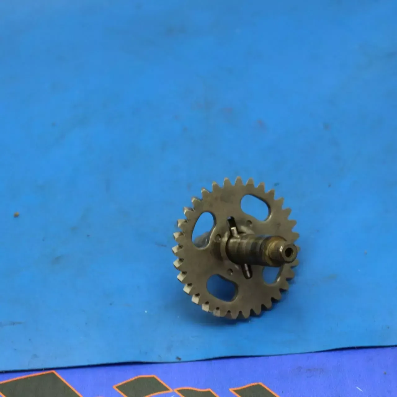 1982 Yamaha Yz250 Engine Water Pump Shaft