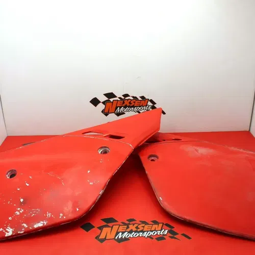 1989 Honda Cr500r Left/Right Plastic Panel Fender Stay