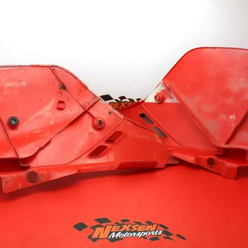 1989 Honda Cr500r Left/Right Plastic Panel Fender Stay