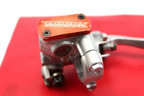 2005 Honda Crf250r Front Brake Master Cylinder W/ Lever