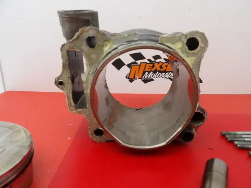 2003 Honda CRF450R Cylinder Bore Jug Top End  12100-MEB-670