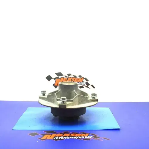 2000 Polaris Trail Boss 325 Front Wheel Right Hub