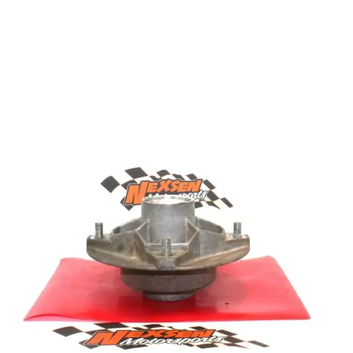 2000 Polaris Trail Boss 325 Front Wheel Hub