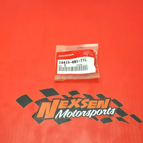 Honda Gearshift Drum Stopper Spring 24435-mn1-770