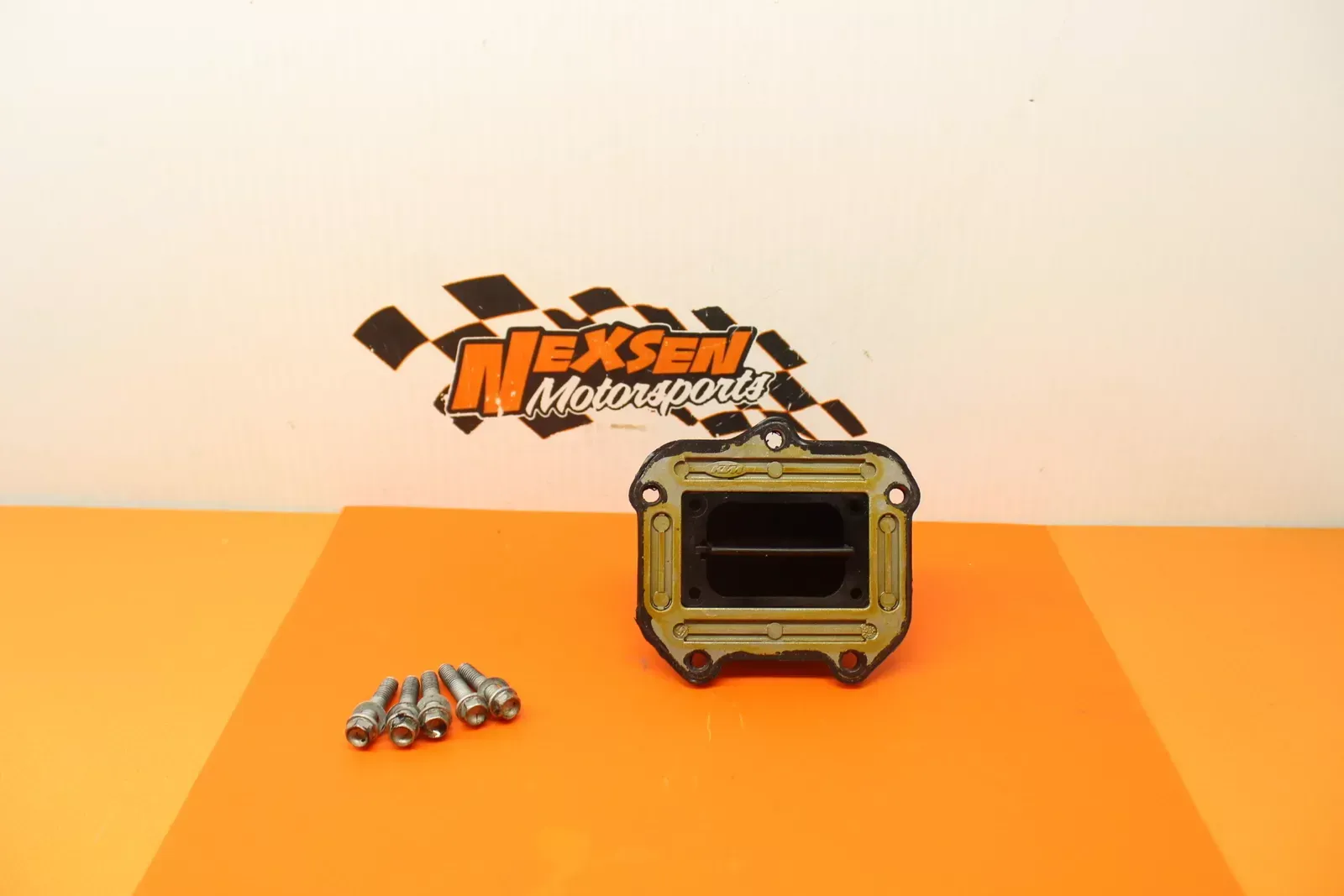 2000 Ktm 380 Intake Reed Valve Cage