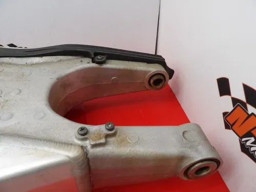 2023 Honda CRF250R Rear Suspension Swingarm Chassis Arm 52200-MKE-AF0