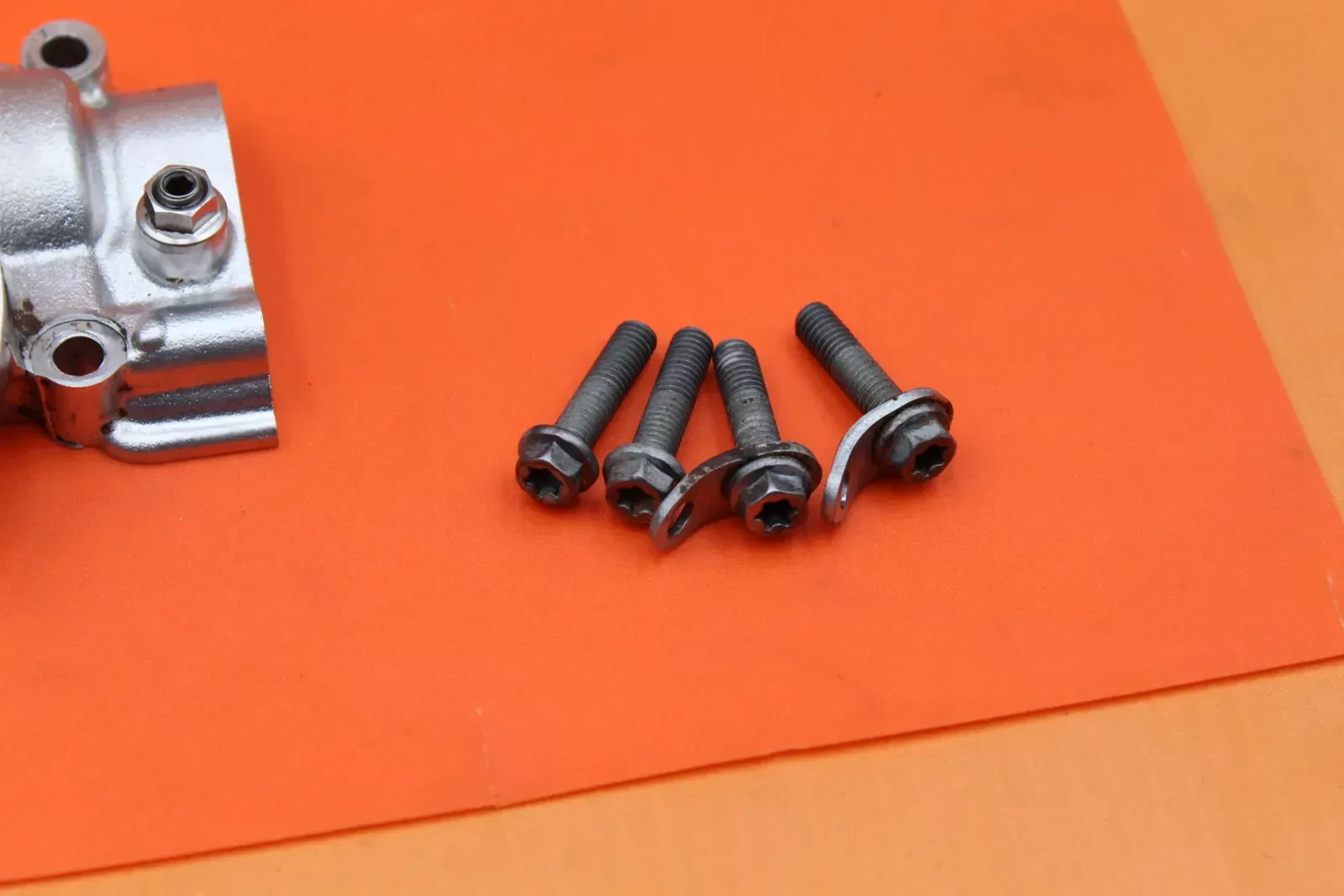 2016 Ktm 125 Exhaust Control Cover Plate