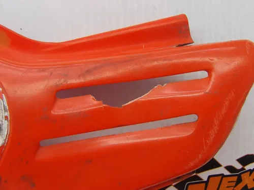 1986 Honda CR250R Side Panel Shroud Set 83520-KS6-000ZA 83620-KS6-000ZA