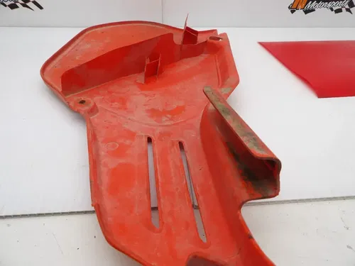 1986 Honda CR250R Side Panel Shroud Set 83520-KS6-000ZA 83620-KS6-000ZA