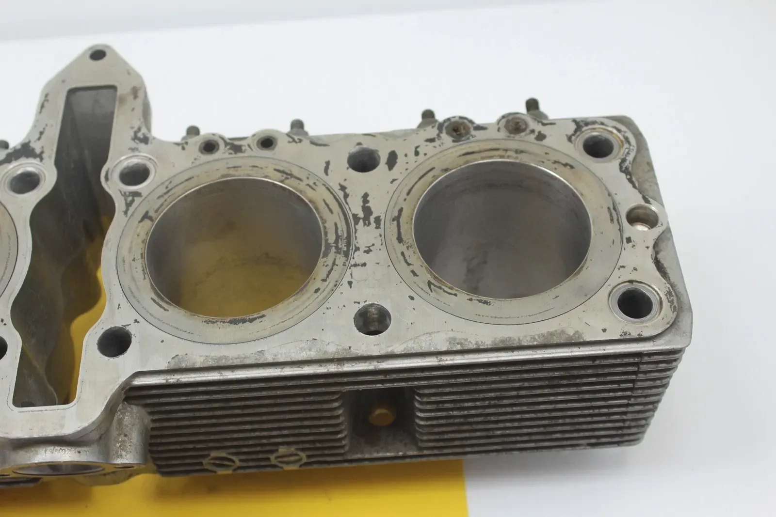 🏁 Engine Cylinder Jug Block – Fits 1999 Suzuki Katana 600