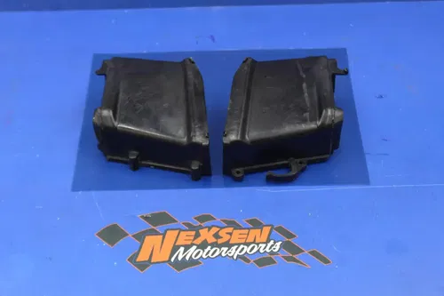 08-16 Yamaha Yzf R6 Right Left Air Intake Ducts 13s-2838r-00-00 13s-2838t-00-00
