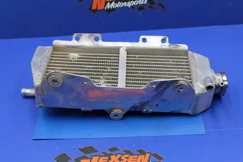 2006 Yamaha Wr450f Right Engine Motor Cooling Cooler Radiator