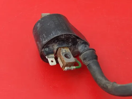 2005 Honda CRF450R Ignition Coil w/ Spark Plug Cap 30500-MEB-671