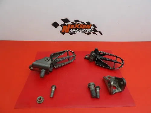 2007 Honda CRF450R Foot Peg Footrest Set