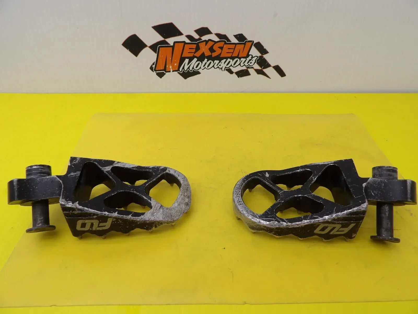 2016 Suzuki RMZ450 Flo Foot Pegs w/ Mounts – Aftermarket Set