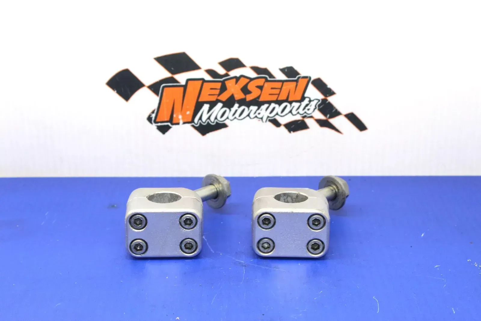 1979 Husqvarna Cr Wr Or250 Handlebar Mounts Bar Mounts