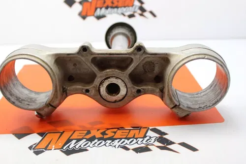 2001 Ktm 400 Front Forks Clamp Lower Triple Tree Stem