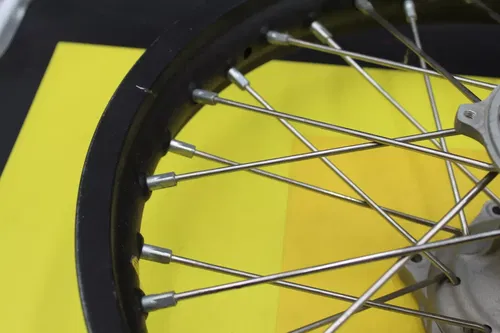 2004 Suzuki Rm250 Rear Back Wheel Rim Hub
